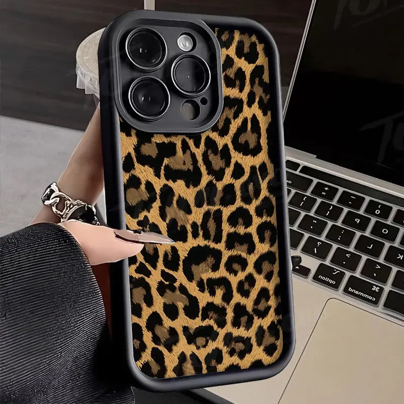 Case and Cover iPhone 13, 13 Plus, 13 Pro, 13 Pro Max Brown Shockproof Protection Luna GrunX in India