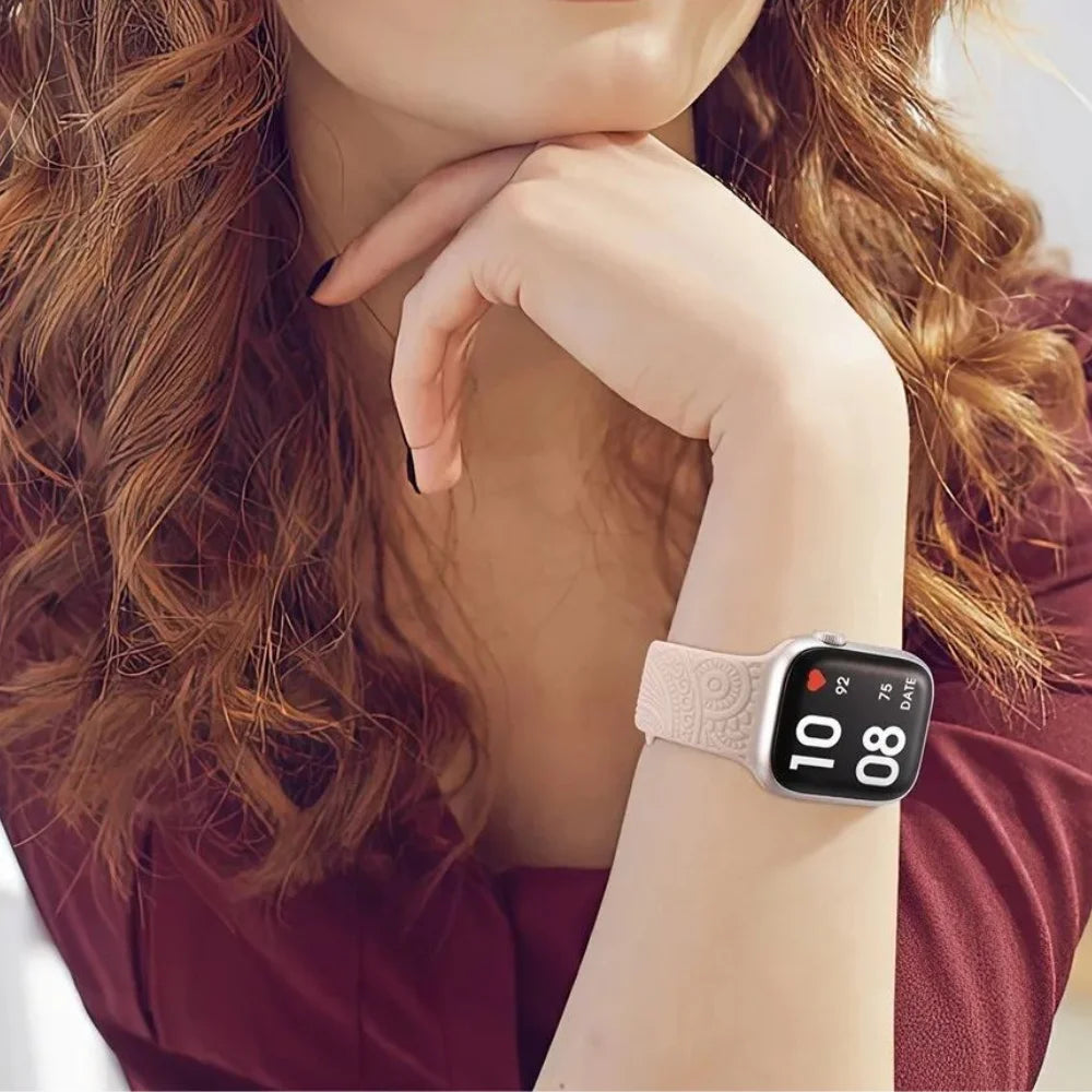 Barbie - Floral Engraved Pattern Apple Watch Strap - Pink