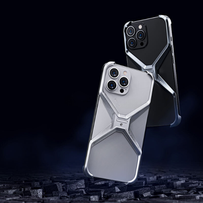 Case and Cover iPhone 15 Pro, 15 Pro Max  Silver Armored Detachable Bingo GrunX in India